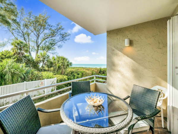 Holmes Beach Gulf Front 2 Bedroom Beach Vacation Condo